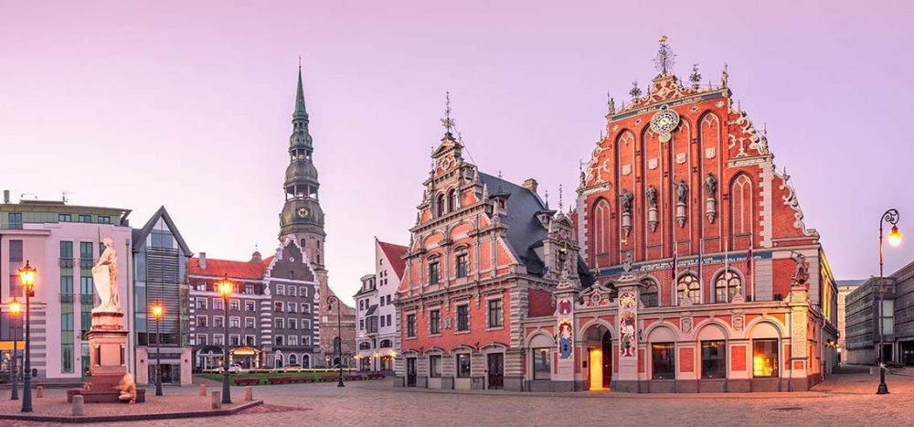 Bild für Zentrum der Altstadt von Riga mit St. Peter-Kirche, Lettland