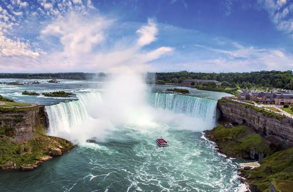 Bild für Blick über die Niagarafälle © Chris Futcher