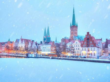 Zug - Hanseatischer Advent in Lübeck in der Weihnachtsstadt des Nordens